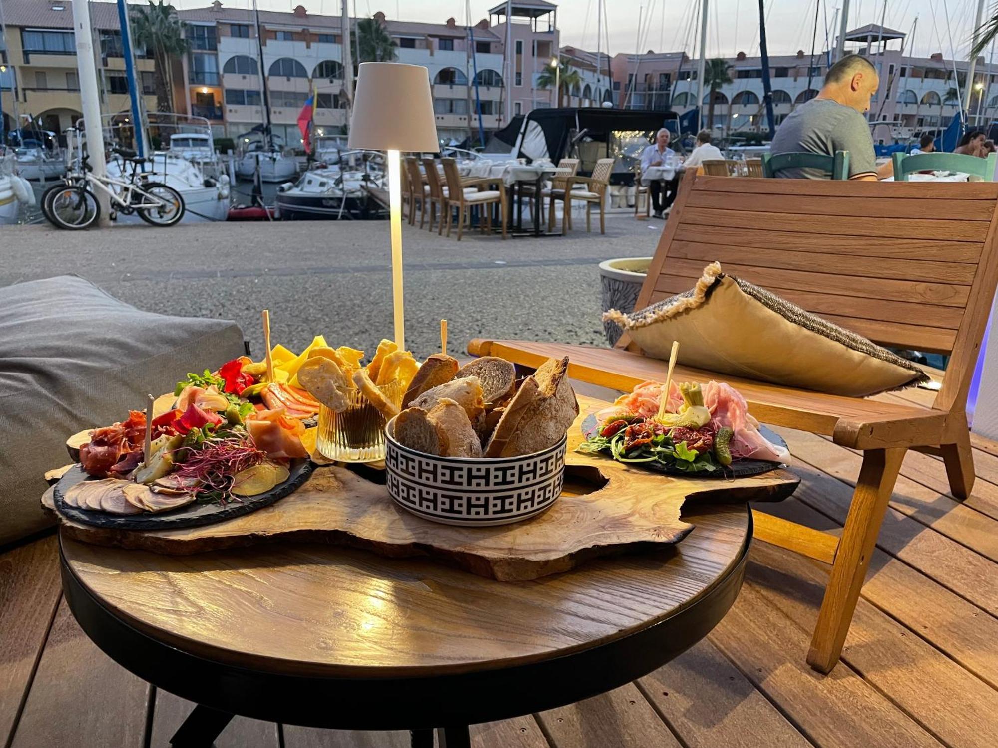 Cit'Hotel Des 2 Golfs Leucate Luaran gambar